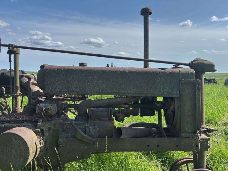 john-deere-model-b-image-16