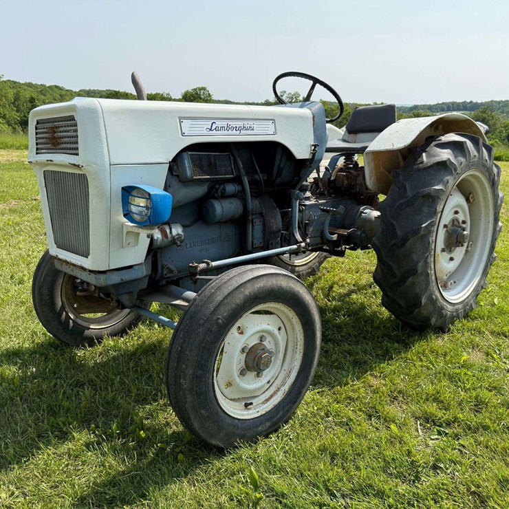 Lamborghini 3-cylinder 2200hrs