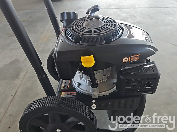 unused-simpson-2800-psi-pressure-washer-image-6