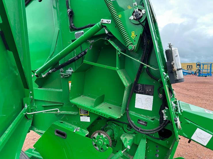 2023-john-deere-450m-image-29