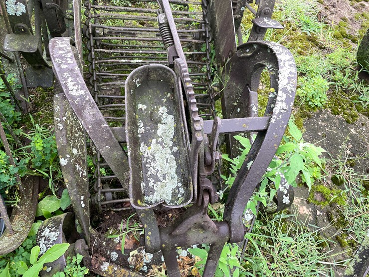 #7495-•-antique-horse-drawn-potato-digger-image-12