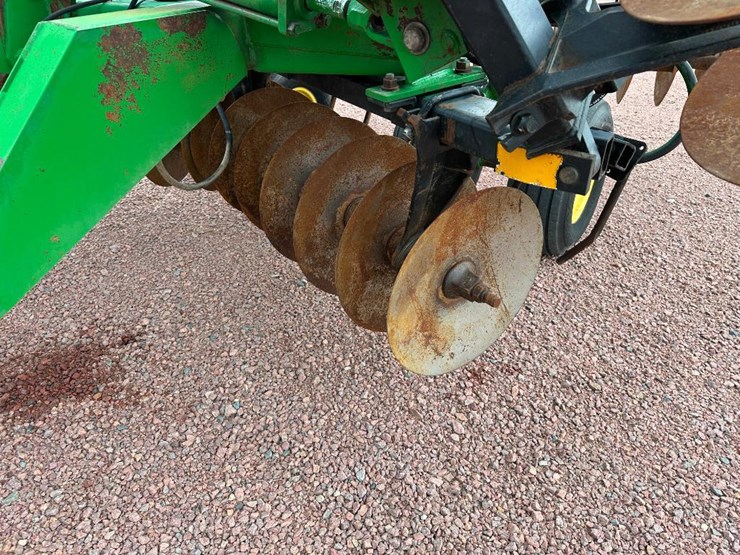 john-deere-630-image-35