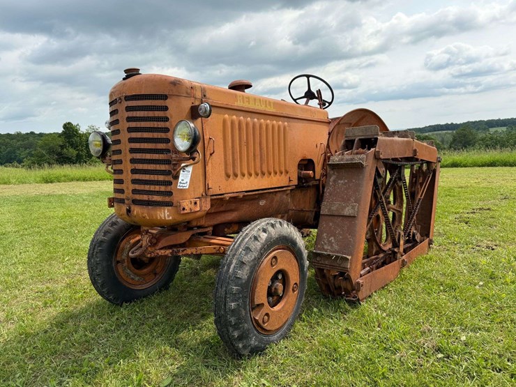renault-with-rotaped-tracks-image-1