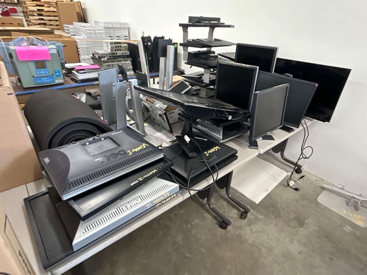16-computer-monitors-image-2