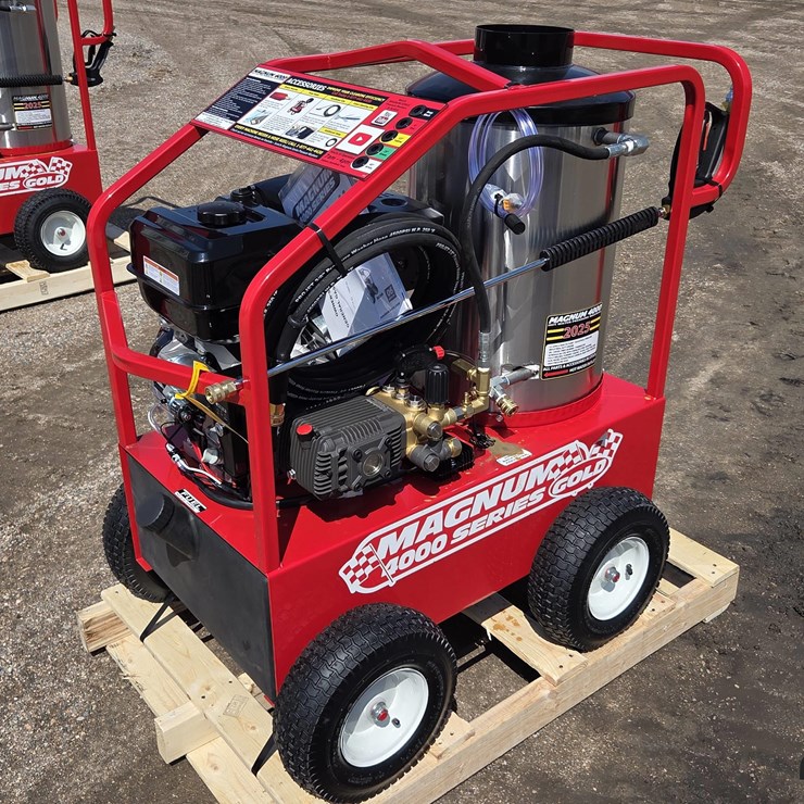 2025 Magnum 4000 Series Hot Water Pressure Washer
