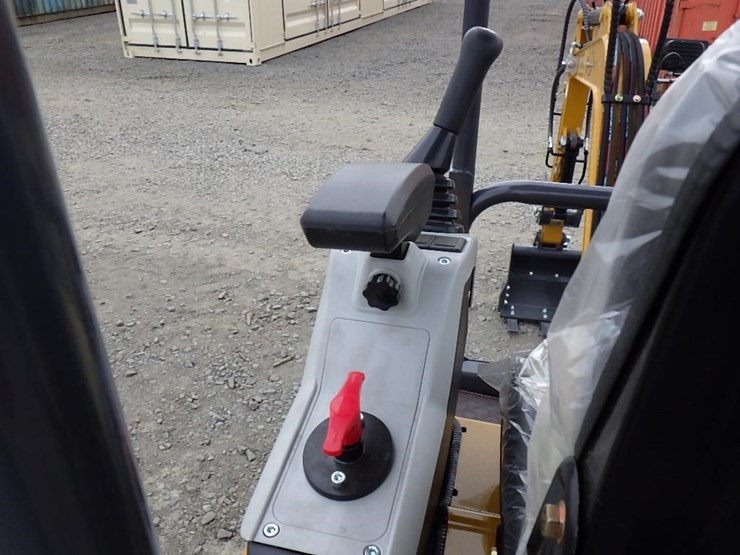 2025-cfg-qk18r-hydraulic-excavator-image-23