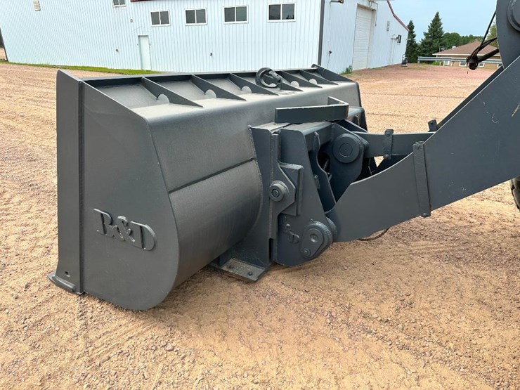 2010-deere-644k-image-30