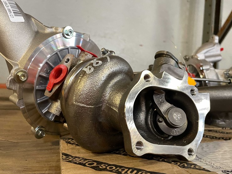 #2131-•-(2)-alfa-romeo-turbos-(pr3)-image-2