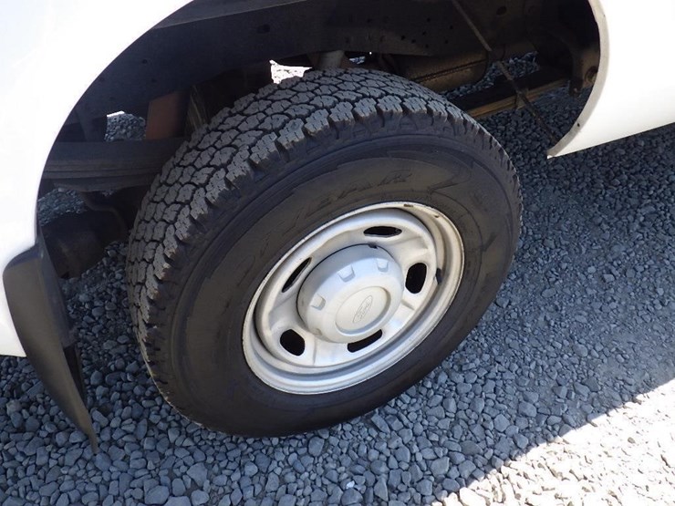 2010-ford-f250-image-29