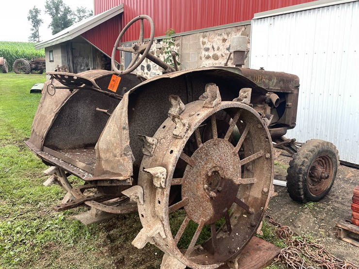 #7485-•-1928-john-deere-tractor-image-4