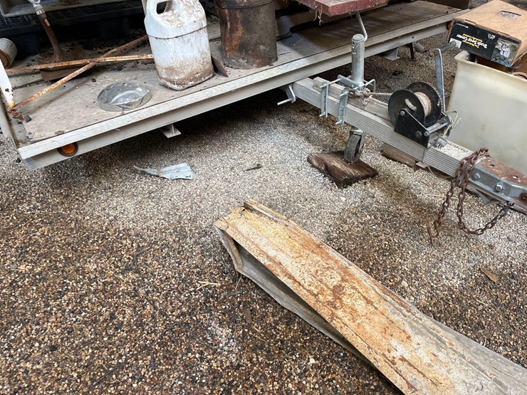 snowmobile-trailer-image-1
