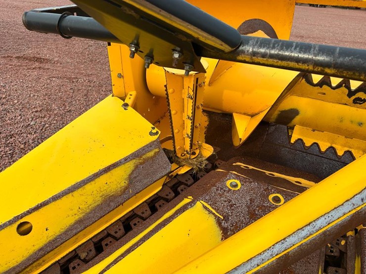 2014-new-holland-fp230-image-13