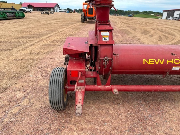new-holland-38-image-10