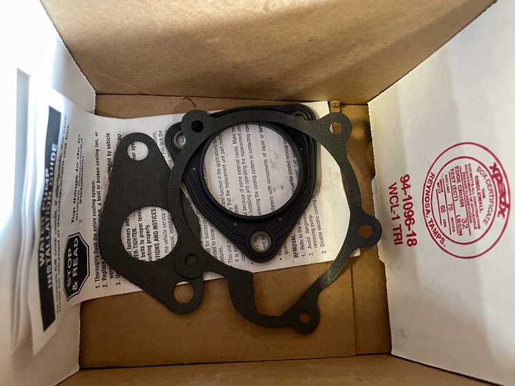 #2108-•-new-cardone-reman-water-pumps-(pr7)-image-9
