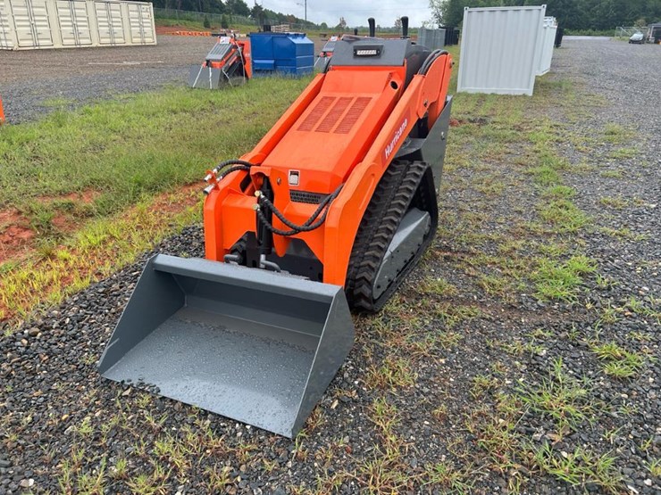 #1006-•-unused-hrc600l-mini-skid-steer-image-1