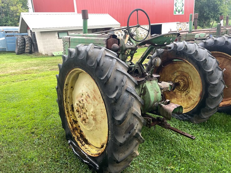#6675-•-john-deere-parts-tractor-image-3