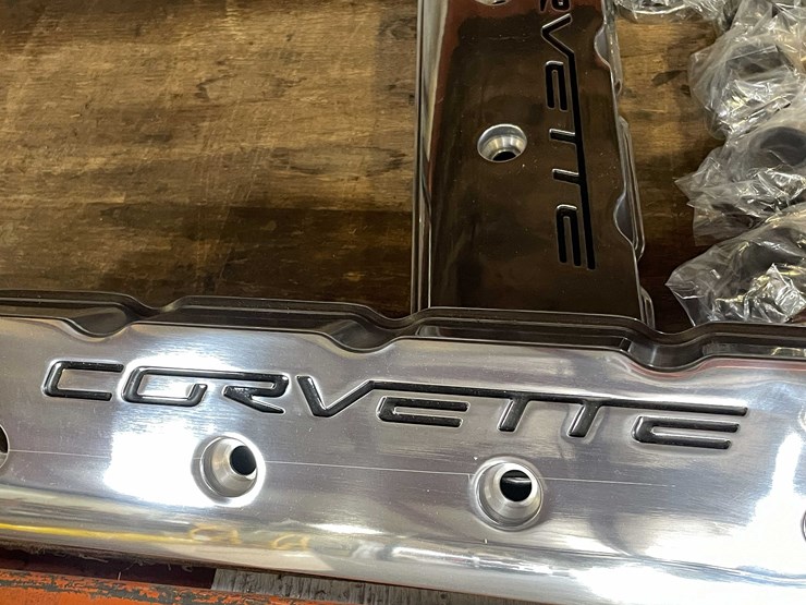 #2130-•-gm-corvette-valve-covers-(pr4)-image-4