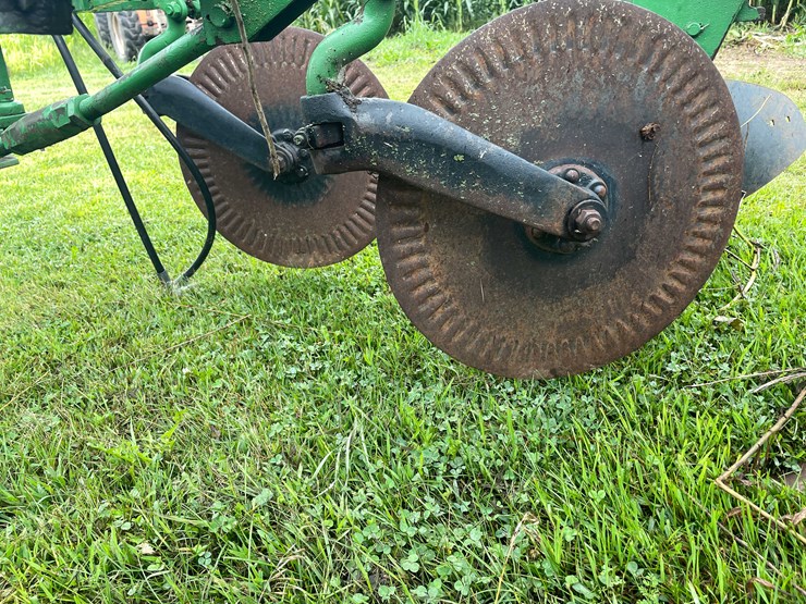 #7466-•-john-deere-moldboard-plow-image-10