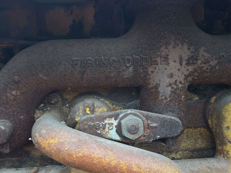 caterpillar-forty-diesel-crawler-image-29