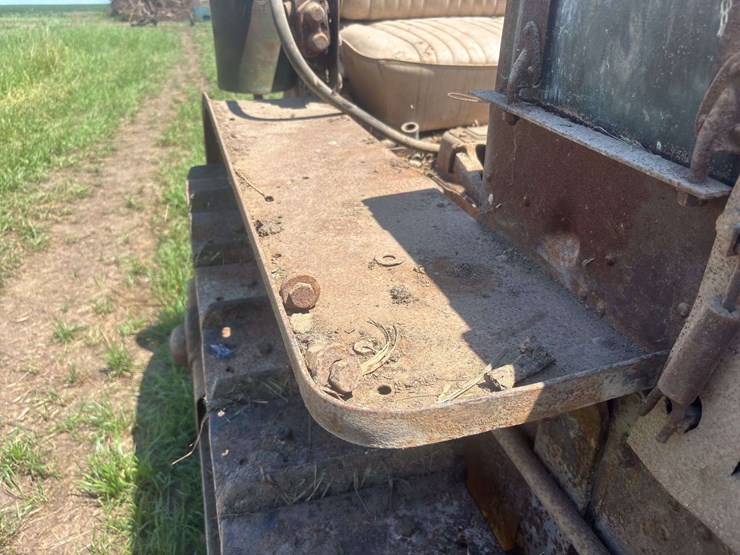caterpillar-twenty-crawler-image-57