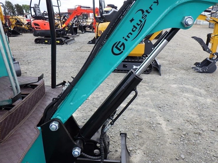 2025-cfg-h15r-hydraulic-excavator-image-11