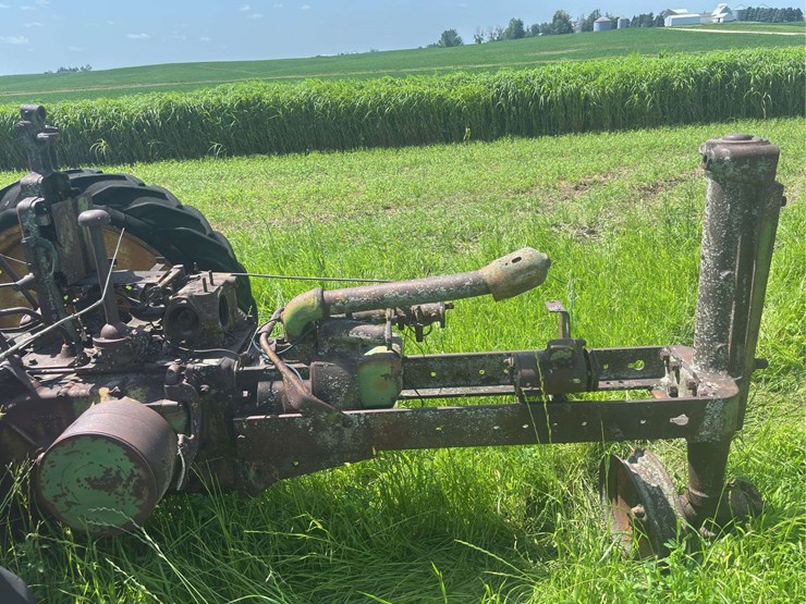 john-deere-model-b-image-13