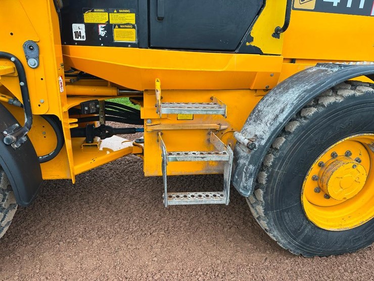 2002-jcb-411ht-image-10