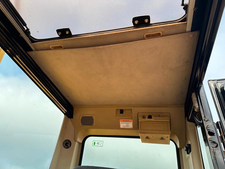 2003-caterpillar-312cl-image-51