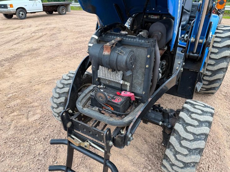 2010-new-holland-boomer-30-image-27