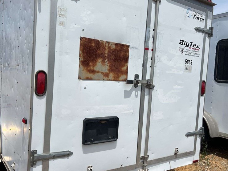 2007-wells-82"-x-16'-t/a-enclosed-trailer-image-3