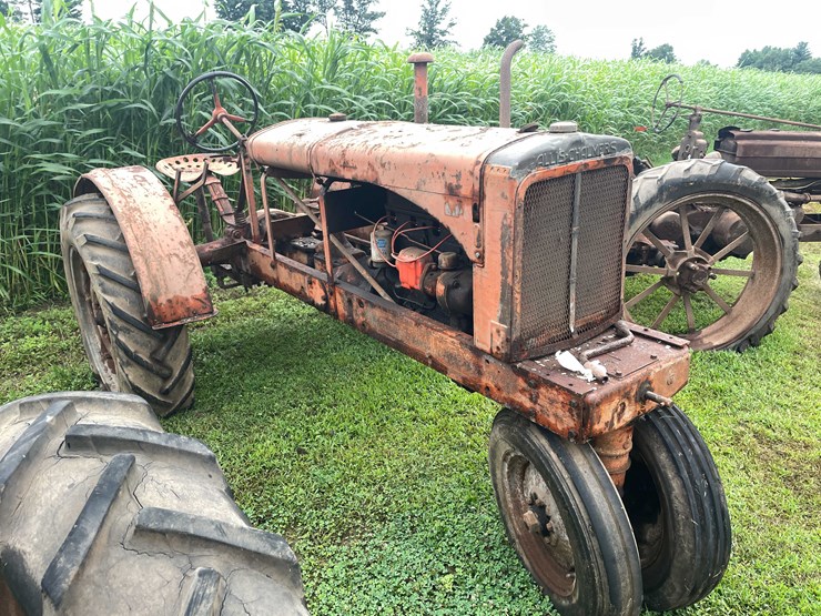 #6681-•-1937-allis-chalmers-tractor-image-4