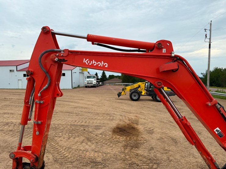 2021-kubota-kx71-3-image-38