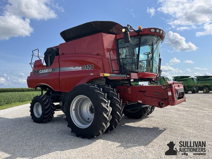 2010-case-ih-8120-image-3