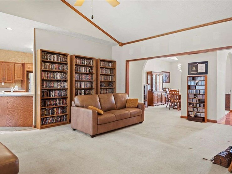 114-heatherstone-dr.-chatham,-il-62629-image-11
