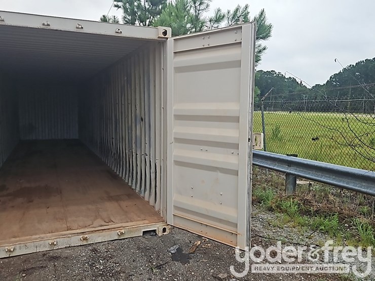 40'-container-single-walk-door,-2-side-doors-image-9