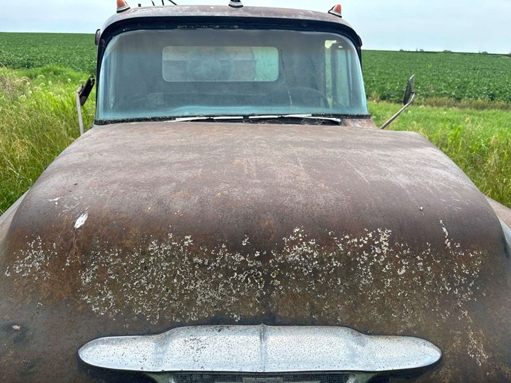 chevy-400-truck-with-minneapolis-moline-corn-sheller-image-20