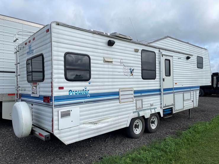 #6294-•-1995-prowler-5th-wheel-travel-trailer-(has-wi-title)-image-5