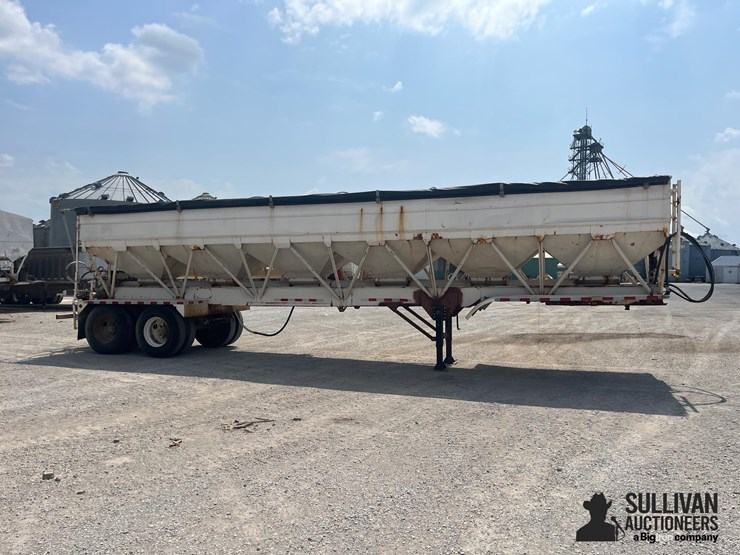 1995-ray-man-t/a-fertilizer-tender-trailer-image-4