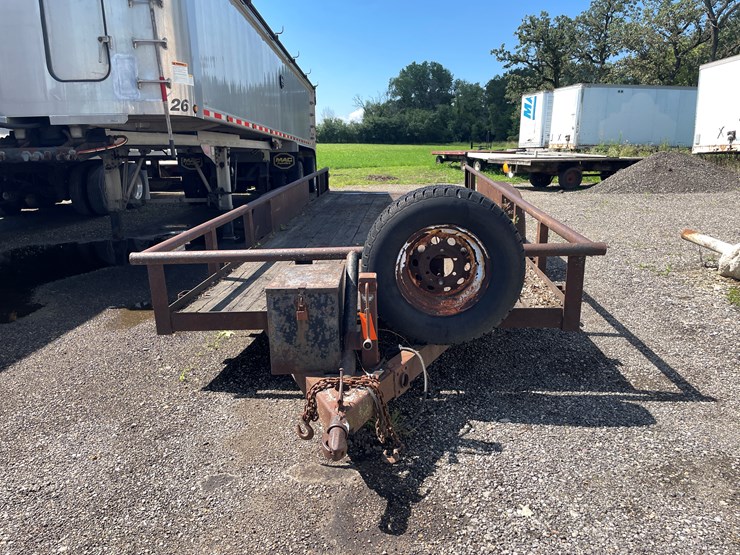 #6255-•-2-axle-trailer-(has-wi-title)-image-2