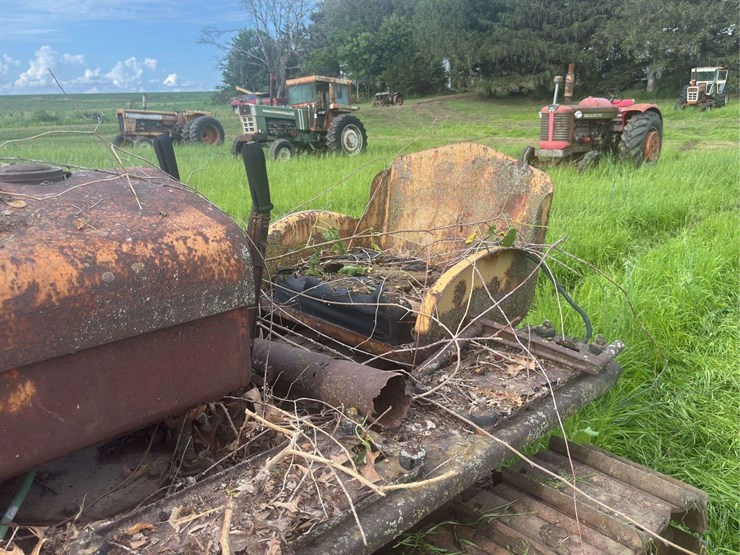 oliver-cleatrac-adh-crawler-image-29