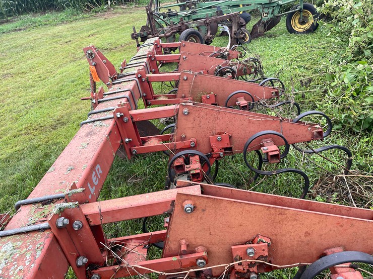#7461-•-miller-row-crop-cultivator-image-13