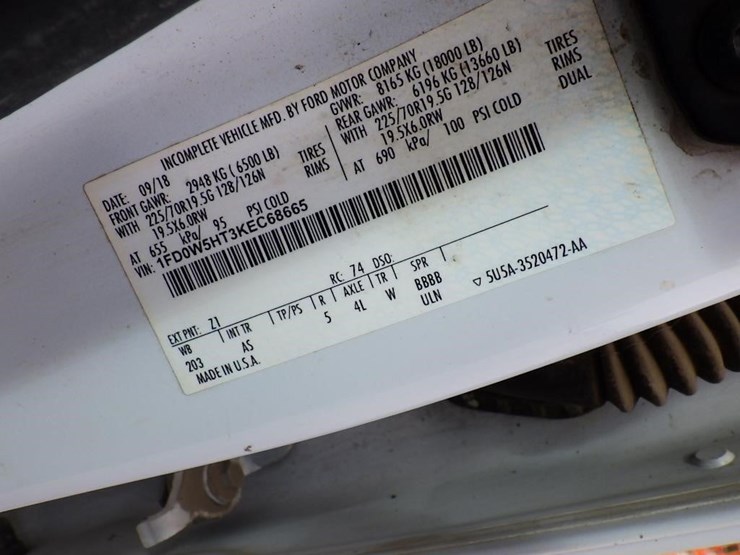 2019-ford-f550-image-32