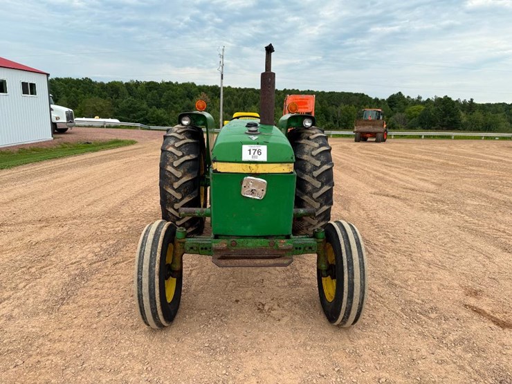 john-deere-2640-image-2