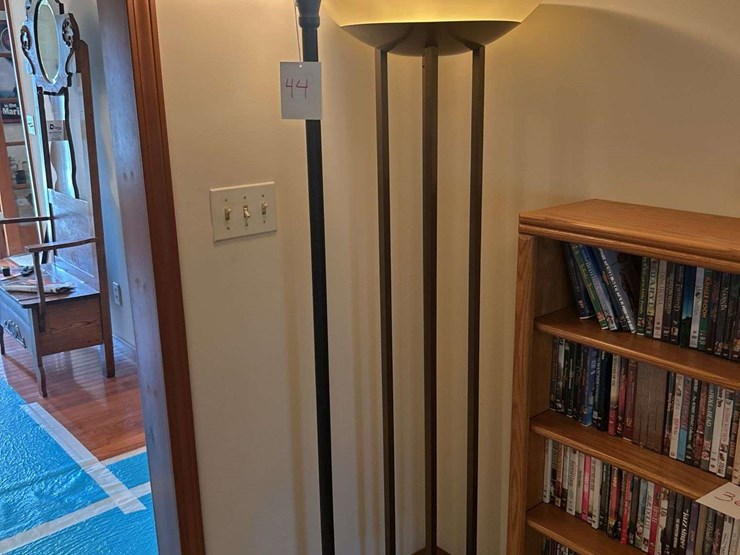 (2)-floor-lamps-image-1
