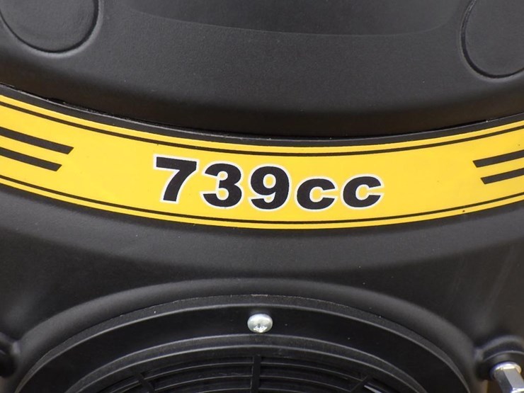 2025-agt-mx-crt23-skid-steer-tracked-loader-image-9
