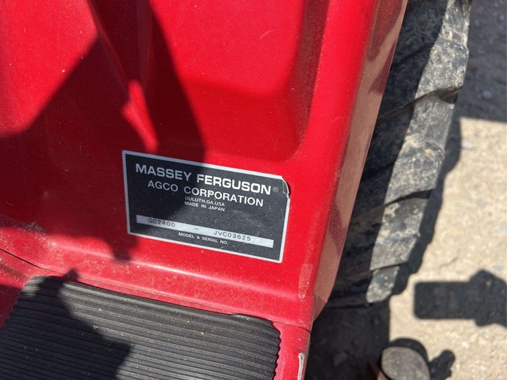 massey-ferguson-gc2400-image-30