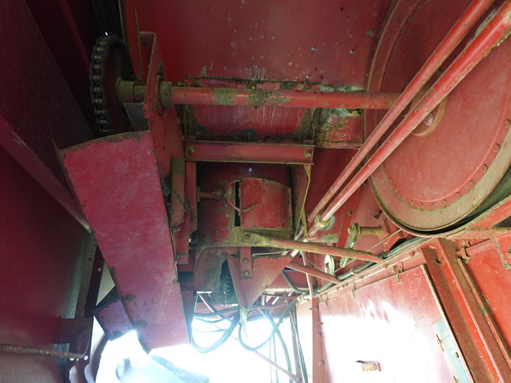1991-case-ih-1660-image-13