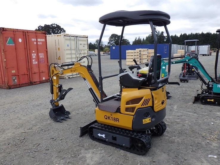 2025-cfg-qk18r-hydraulic-excavator-image-2