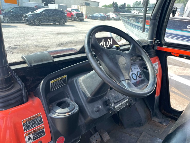 2008-kubota-rtv900-image-18