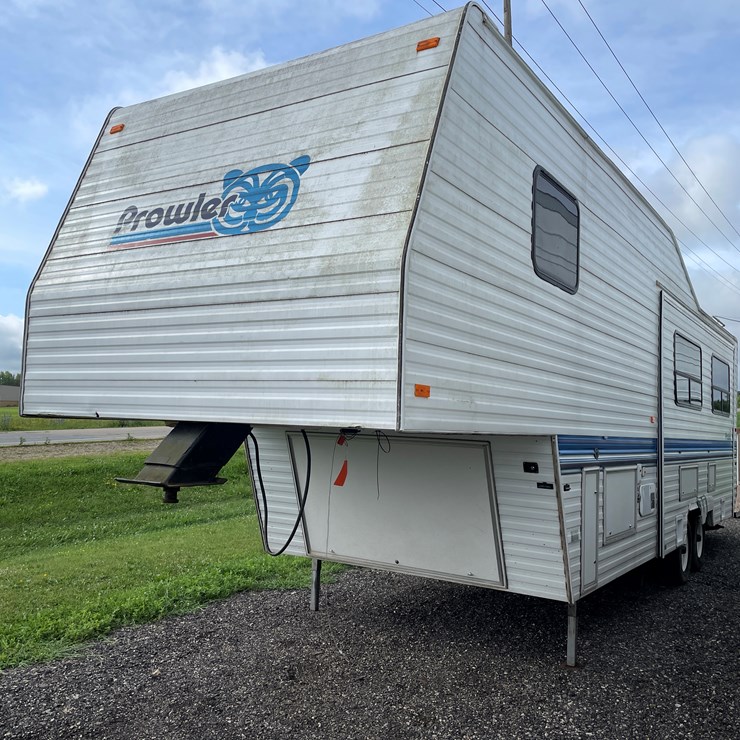 #6294 • 1995 Prowler 5th Wheel Travel Trailer (Has WI Title)